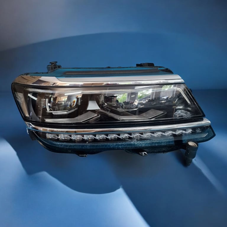 Frontscheinwerfer VW Tiguan 5NN941082C Rechts Scheinwerfer Headlight