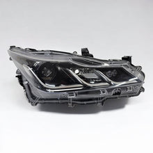 Laden Sie das Bild in den Galerie-Viewer, Frontscheinwerfer Toyota Corolla 81110-2T31-00 Rechts Scheinwerfer Headlight
