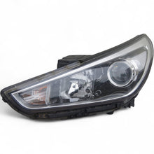 Laden Sie das Bild in den Galerie-Viewer, Frontscheinwerfer Hyundai I30 III 92101G4000 Ein Stück (Rechts oder Links) SCH3325391985qe