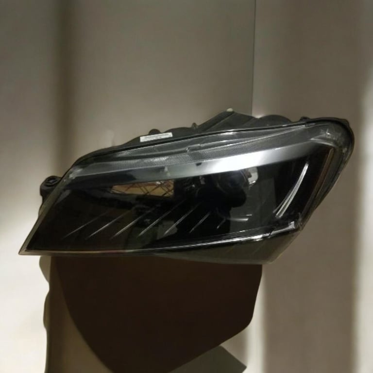 Frontscheinwerfer Skoda Superb III 3V1941015C Xenon Links Scheinwerfer Headlight