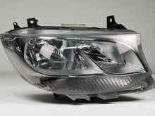 Laden Sie das Bild in den Galerie-Viewer, Frontscheinwerfer Mercedes-Benz Sprinter A9109060100 Rechts Headlight