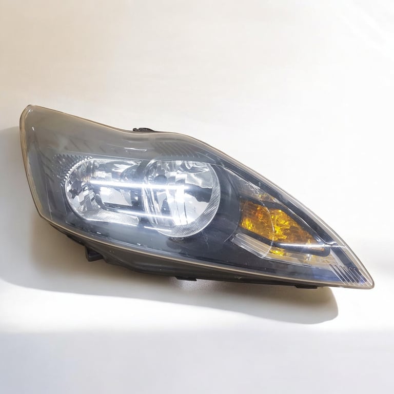 Frontscheinwerfer Ford Focus 8M51-13W029-CE Rechts Scheinwerfer Headlight