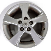 Laden Sie das Bild in den Galerie-Viewer, 1x Alufelge 16 Zoll 6.5&quot; 5x114.3 45ET 45HL45141 Toyota Corolla Verso Rim Wheel