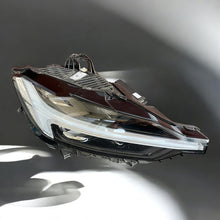 Load image into Gallery viewer, Frontscheinwerfer Volvo Xc60 II 32338981 Rechts Scheinwerfer Headlight SCH7218793668bl