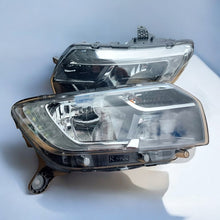 Load image into Gallery viewer, Frontscheinwerfer Renault Logan Sandero II 260103933 260606236 Rechts oder Links SCH6133906428jj