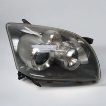 Laden Sie das Bild in den Galerie-Viewer, Frontscheinwerfer Toyota Avensis Ein Stück (Rechts oder Links) Headlight SCH6167294622uv