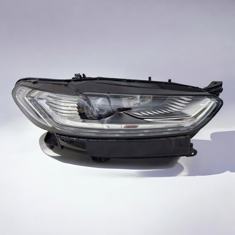 Frontscheinwerfer Ford Mondeo ES73-13D154-AE LED Rechts Scheinwerfer Headlight