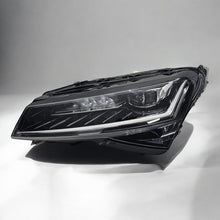 Laden Sie das Bild in den Galerie-Viewer, Frontscheinwerfer Skoda Superb III 3V1941015D Links Scheinwerfer Headlight