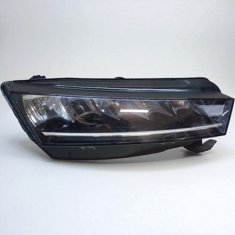 Frontscheinwerfer Skoda Octavia IV 5E4941016 LED Rechts Scheinwerfer Headlight SCH8581139798pj