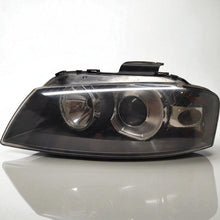 Laden Sie das Bild in den Galerie-Viewer, Frontscheinwerfer Audi A3 0301206275 8P0941003M Xenon Rechts oder Links