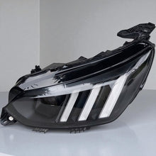 Laden Sie das Bild in den Galerie-Viewer, Frontscheinwerfer Peugeot 2008 9823194180 LED Links Scheinwerfer Headlight SCH2112599511pk