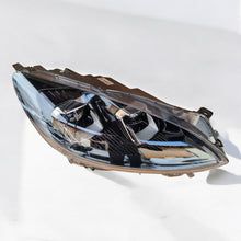 Laden Sie das Bild in den Galerie-Viewer, Frontscheinwerfer Ford Kuga LV4B-13E016-AK Rechts Scheinwerfer Headlight SCH2861275137sm