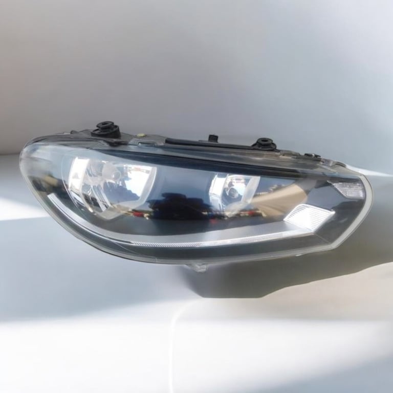 Frontscheinwerfer VW Scirocco 90070524 Rechts Scheinwerfer Headlight