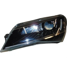 Laden Sie das Bild in den Galerie-Viewer, Frontscheinwerfer Skoda Superb III 3V1941015B Xenon Links Scheinwerfer Headlight