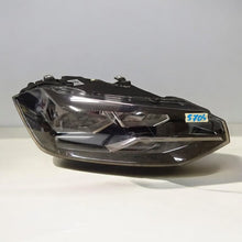 Laden Sie das Bild in den Galerie-Viewer, Frontscheinwerfer VW Polo 2G1941006 Rechts Scheinwerfer Headlight