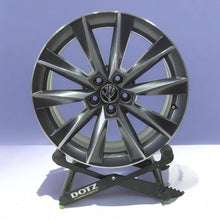 Laden Sie das Bild in den Galerie-Viewer, 1x Alufelge 17 Zoll 7.0&quot; 5x100 46ET 5JJ601025 Skoda Fabia Rapid Rim Wheel