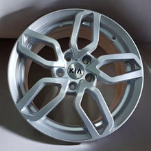 Load image into Gallery viewer, 1x Alufelge 17 Zoll 7.0&quot; 5x114.3 53ET Kia Proceed Rim Wheel