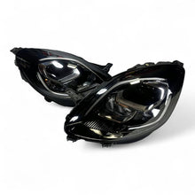 Laden Sie das Bild in den Galerie-Viewer, Frontscheinwerfer Ford Puma L1TB-13E015-EK Full LED Rechts oder Links SCH9732744082at