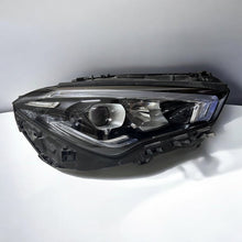 Laden Sie das Bild in den Galerie-Viewer, Frontscheinwerfer Mercedes-Benz Cla A1189064000 LED Rechts oder Links