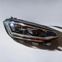 Laden Sie das Bild in den Galerie-Viewer, Frontscheinwerfer VW Sportsvan 517941060 LED Rechts Scheinwerfer Headlight