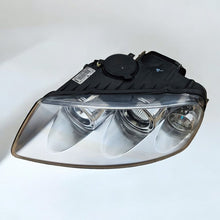 Laden Sie das Bild in den Galerie-Viewer, Frontscheinwerfer VW Touareg 7L6941015BK 89307851 Xenon Links Headlight