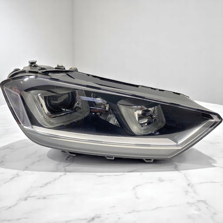 Frontscheinwerfer VW Golf Sportsvan 517941034A Xenon Rechts Headlight SCH9099497628wo