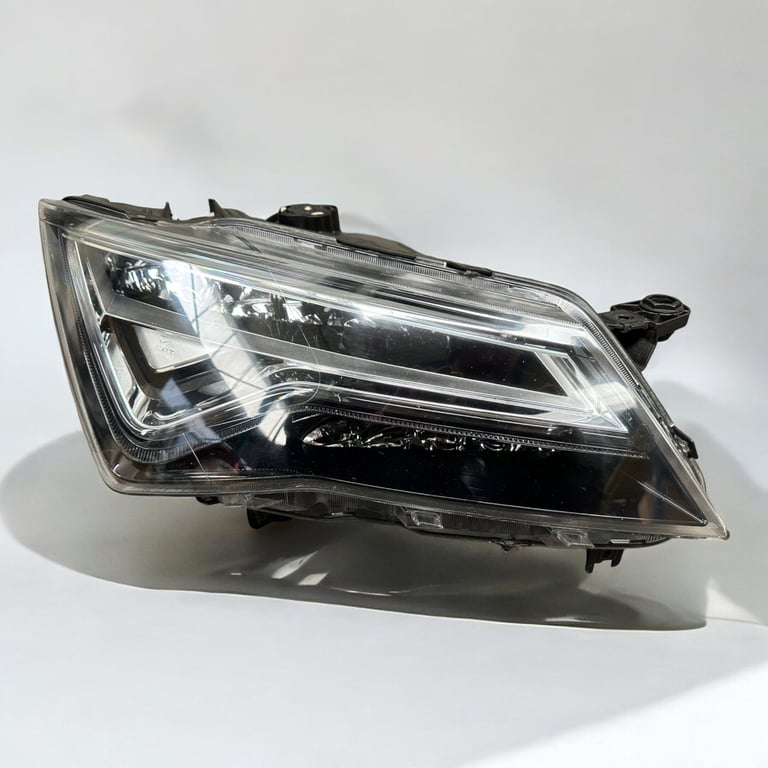 Frontscheinwerfer Seat Ateca 576941008B Rechts Scheinwerfer Headlight