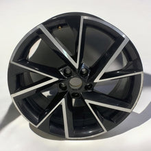 Laden Sie das Bild in den Galerie-Viewer, 1x Alufelge 19 Zoll 8.0&quot; 5x108 45ET Glanz Graphit 57A601025R Skoda Karoq