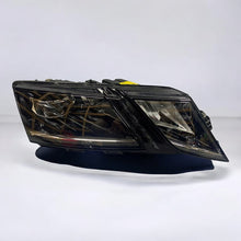 Laden Sie das Bild in den Galerie-Viewer, Frontscheinwerfer Skoda Octavia III 5E1941016 Xenon Rechts Headlight SCH1508374982wv