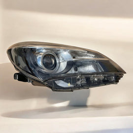 Frontscheinwerfer Toyota Yaris Rechts Scheinwerfer Headlight SCH4901411457ta