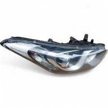 Laden Sie das Bild in den Galerie-Viewer, Frontscheinwerfer Hyundai I30 Kombi I 92102-A6020 Rechts Scheinwerfer Headlight SCH8601155721ac