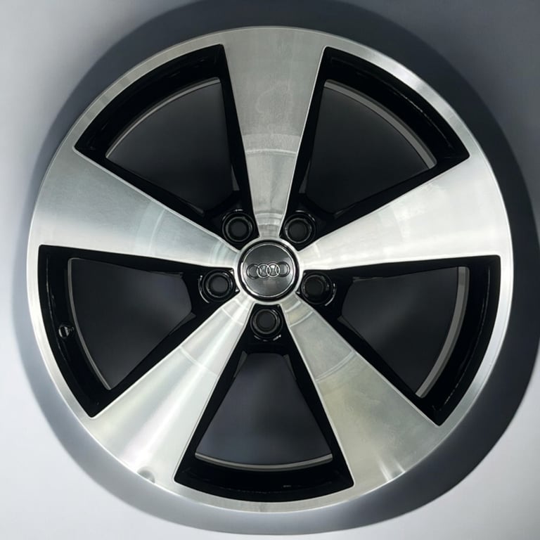 4x Alufelge 19 Zoll 8.0" 5x112 45ET Glanz Schwarz 89A601025B Audi E Tron FEL3753330359qh
