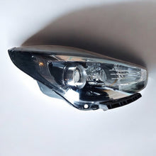 Laden Sie das Bild in den Galerie-Viewer, Frontscheinwerfer Hyundai Ix20 92102-1K Rechts Scheinwerfer Headlight SCH1030531333tr