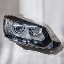 Laden Sie das Bild in den Galerie-Viewer, Frontscheinwerfer Skoda Yeti 5L1941016C Xenon Rechts Scheinwerfer Headlight