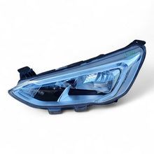 Laden Sie das Bild in den Galerie-Viewer, Frontscheinwerfer Ford Focus JX7B13W030AE LED Ein Stück (Rechts oder Links) SCH5785215668dv