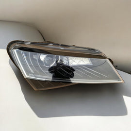 Frontscheinwerfer Skoda Superb III 3V1941016B Xenon Rechts Headlight SCH9306626661wo