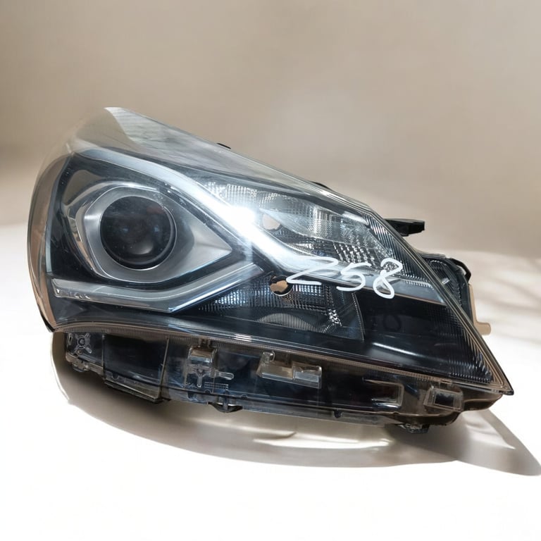 Frontscheinwerfer Toyota Yaris LED Rechts Scheinwerfer Headlight