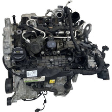 Load image into Gallery viewer, Motor Mercedes-Benz W177 282914 1.3 CGI 2018 Benzin Engine Komplett