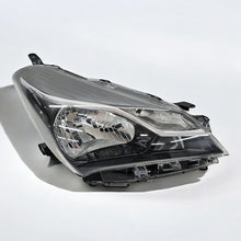 Load image into Gallery viewer, Frontscheinwerfer Toyota Yaris LED Rechts Scheinwerfer Headlight