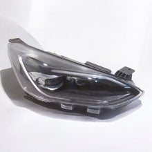 Laden Sie das Bild in den Galerie-Viewer, Frontscheinwerfer Ford Focus JX7B13E016AJ JX7B13E016-AJ LED Rechts Headlight