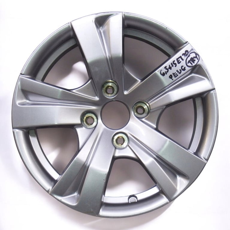 1x Alufelge 15 Zoll 6.5" 4x108 20ET Glanz Silber Peugeot 2008 Rim Wheel