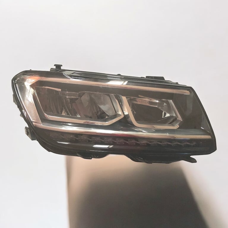 Frontscheinwerfer VW Tiguan LED Rechts Scheinwerfer Headlight