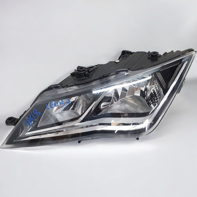 Frontscheinwerfer Seat Leon Links Scheinwerfer Headlight