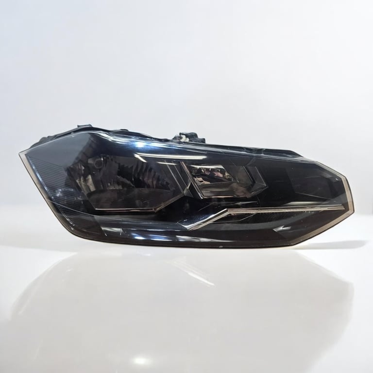 Frontscheinwerfer VW Polo 2G1941006 Rechts Scheinwerfer Headlight