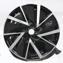 Laden Sie das Bild in den Galerie-Viewer, 1x Alufelge 18 Zoll 7.0" 5x100 39ET Glanz Schwarz 658601025J Skoda Scala Kamiq FEL2680076443mp