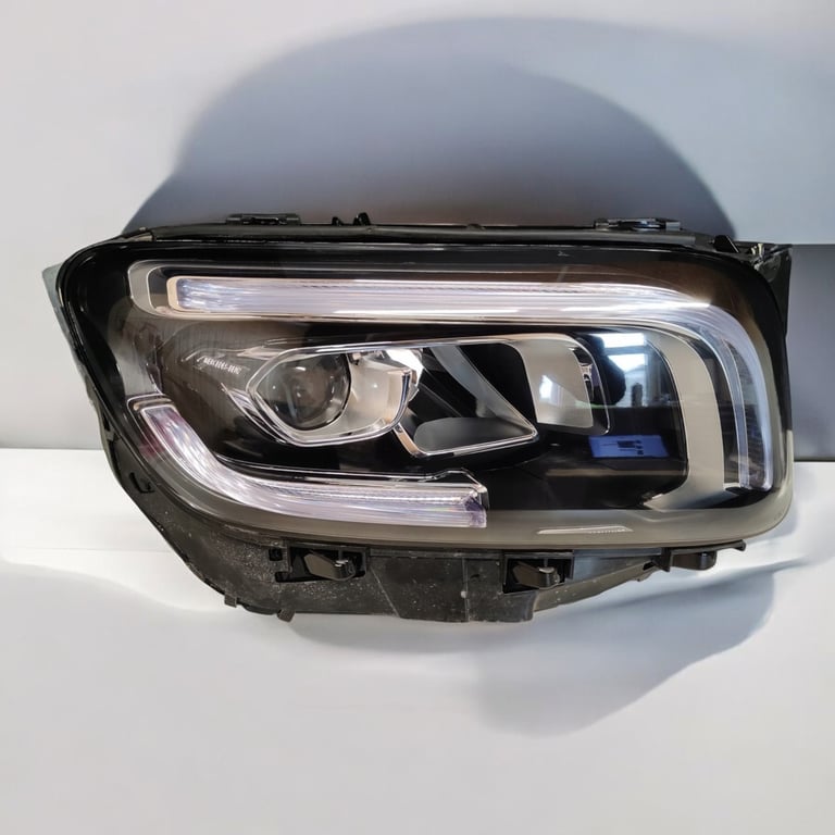 Frontscheinwerfer Mercedes-Benz W247 A2479063200 LED Rechts oder Links