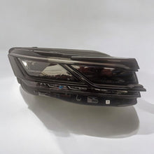 Load image into Gallery viewer, Frontscheinwerfer VW Touareg 761941082A LED Rechts Scheinwerfer Headlight