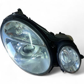 Frontscheinwerfer Mercedes-Benz W211 A2118201461 Xenon Rechts Headlight SCH5256683395xq