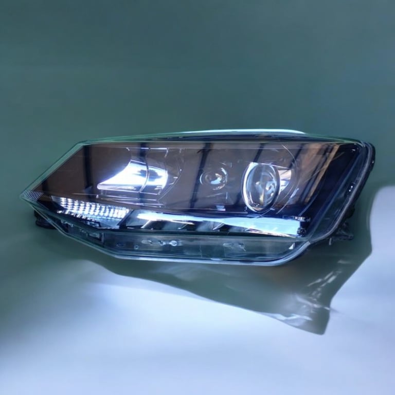 Frontscheinwerfer Skoda Fabia III 6V1941015B Links Scheinwerfer Headlight SCH4479286181zv