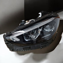 Laden Sie das Bild in den Galerie-Viewer, Frontscheinwerfer Mercedes-Benz A2069068104 LED Links Scheinwerfer Headlight SCH2275567775ym
